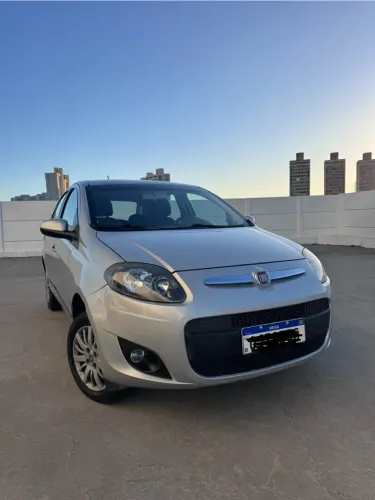 Fiat Palio Attractive 1.0 EVO Fire Flex 8V 5P 2013