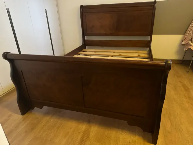 Cama Casal de madeira maciça