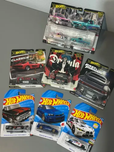 LOTE HOT WHEELS PREMIUM + MAINLINE