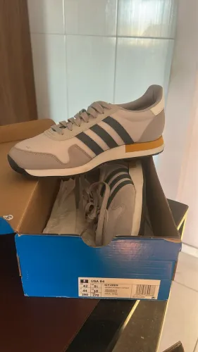 Tênis Adidas Originals USA 84 GY2009 - Branco/Cinza/Amarelo - Tam. 42