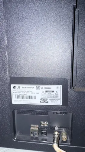 TV LG - 65 polegadas. Telefone: *