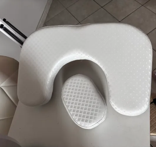 Vendo apoiador de braços e cotovelo para manicure, nail designer.