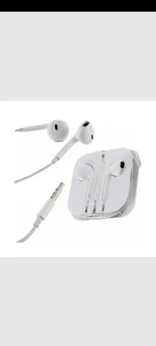Fone com fio (entrada P3 - 3.5mm)