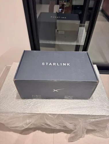 Starlink Standard Kit em estado de nova