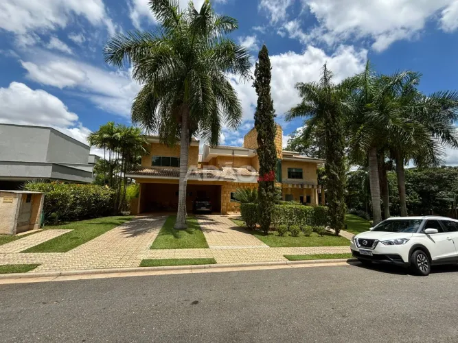 CASA ALPHAVILLE FLAMBOYANT