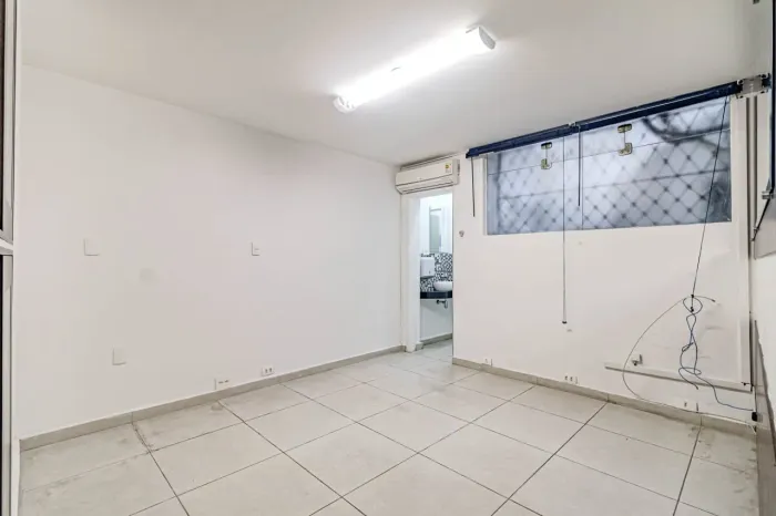 Sala comercial na Avenida Mazzei, 289 - sala 4 20 m²