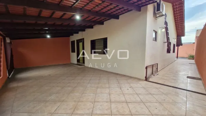 CASA DE 03 QUARTO, RESIDENCIAL SONHO DOURADO.