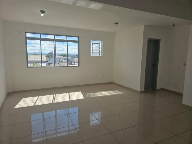 Sala Comercial no Centro de Alvorada - R$ 1.490 com Tributos Inclusos!