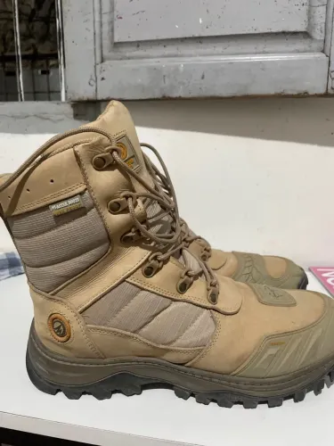 Bota Cano alto tática