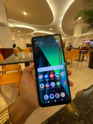 Poco c75