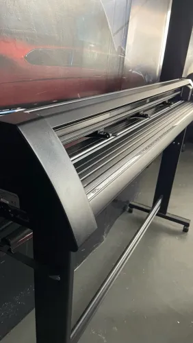 Plotter corte de insulfilm ppf já regulada pronta pra trabalhar