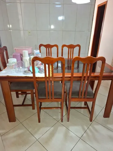 Mesa mogno 06 cadeiras
