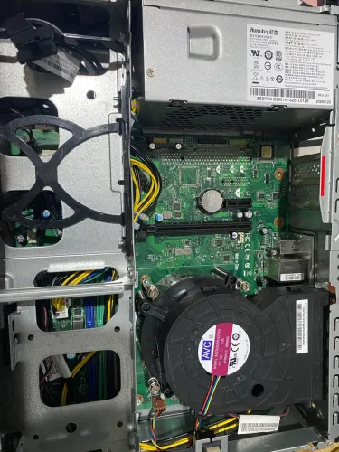 Lenovo m75s 8gb ssd 512