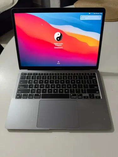 MacBook Air M1 2020 8GB RAM 256GB SSD | Bateria 85% | Excelente Estado
