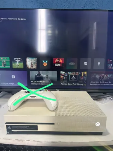 Xbox one S  SEM CONTROLE + jogos
