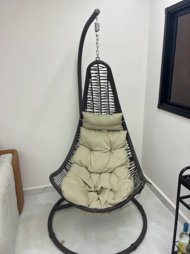 Cadeira metálica de balanço