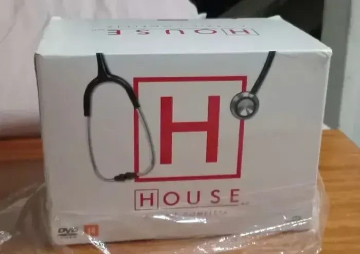 Boxset Dvds House A Série Completa 46 Discos Universal Pictures Edição Nacional