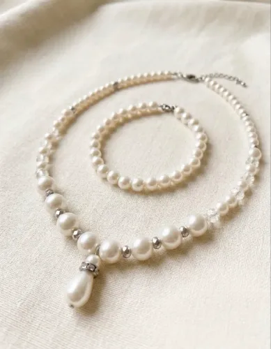 Conjunto colar e pulseira pérolas sintéticas 