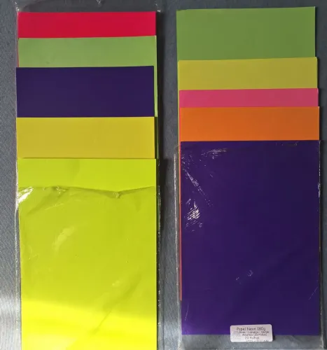 Papel Neon 180gr.
