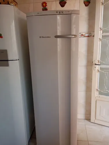 freezer Electrolux vertical frost free
