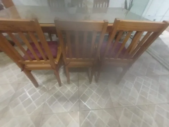 Mesa madeira maciça enorme com 6 cadeiras