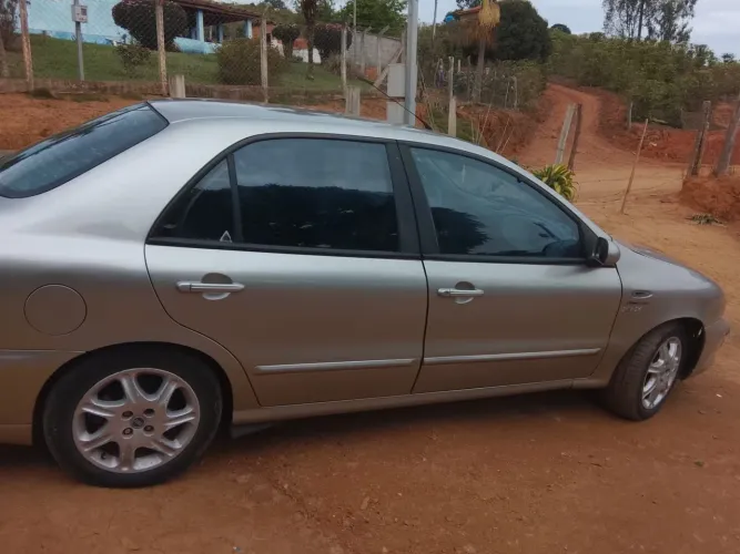 Fiat Marea HLX 2.4 MPI 20V 4P Aut. 2003