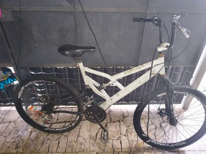 Bicicleta aro 26 de marcha 