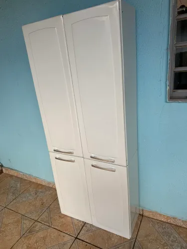 Paneleiro de aço