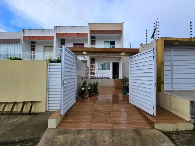 Duplex fora de condomínio com 02 quartos à venda em Gravatá/PE!
