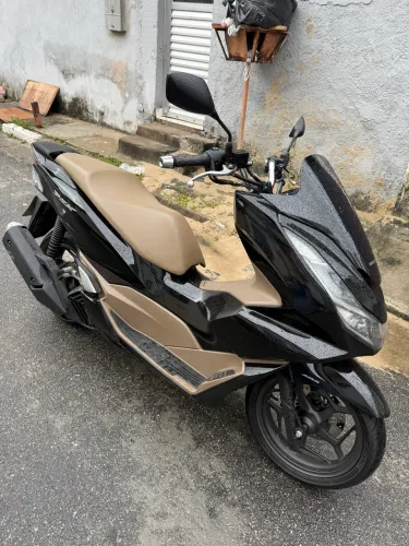 PCX 160 DLX