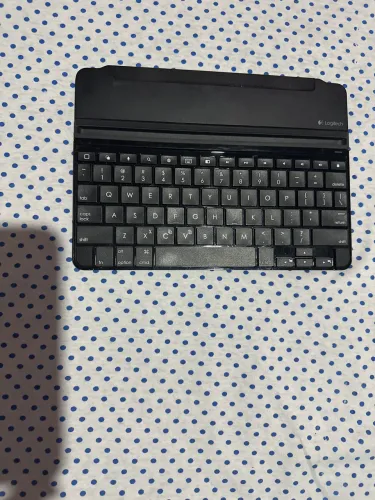 Teclado logitech tablet