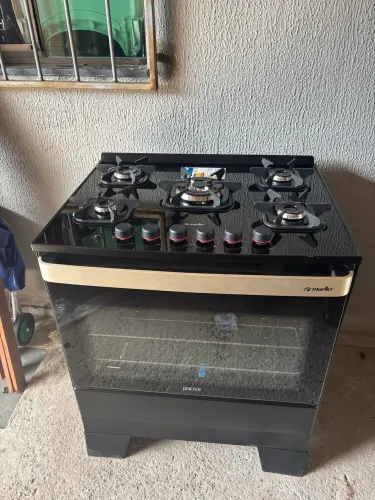 Fogão Mueller 5 bocas bivolt ,tripla chama