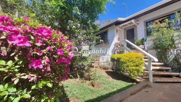 Casa à venda em Cotia, Jardim Santa Paula, com 1 suíte, com 96 m², Jardim Santa Paula