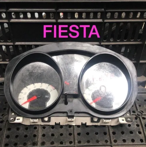 Painel de instrumento fiesta