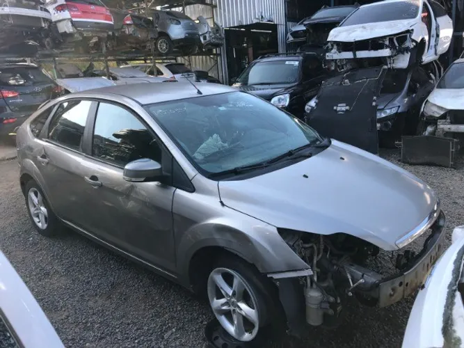 Ford Focus 2009 2.0 Manual Gasolina 145CVS 90000Km - Vendido em Peças