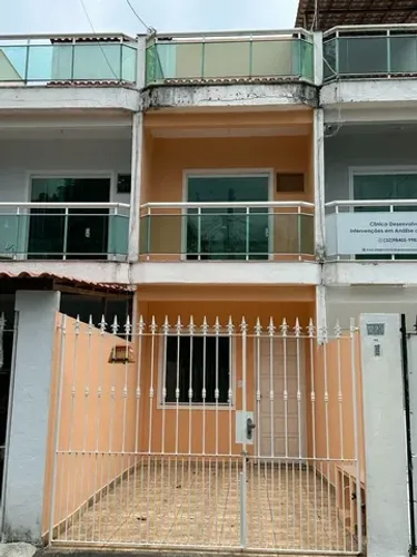 TRIPLEX FRENTE DE RUA A VENDA EM MURIQUI
