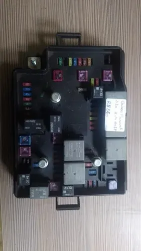 Caixa Fusivel S10 
