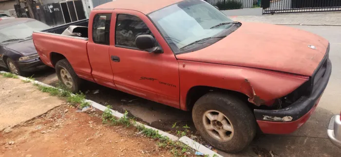 Dakota sport V6 MANUAL SUCATAS PARA VENDA DE PEÇAS ano 2008 sucata