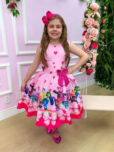 Vestido Temático Luxo Divertidamente Rosa 12 Anos