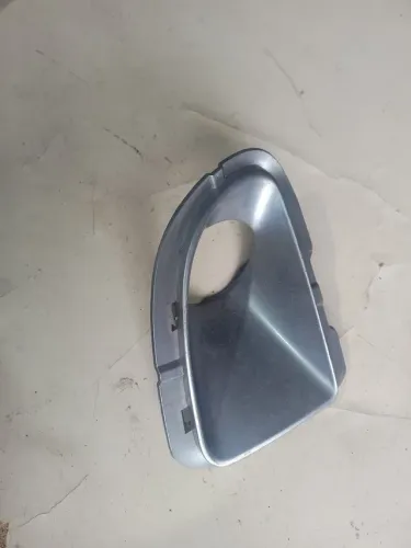 Moldura farol auxiliar Punto direiti