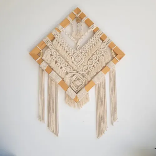 Losango de macramê 50x50