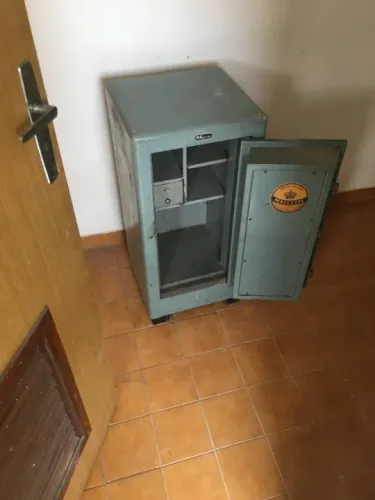 Cofre Antigo - Concreto