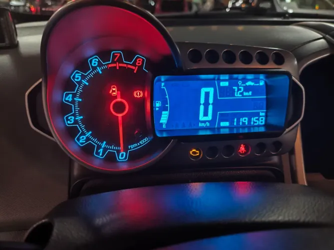 Chevrolet Sonic HB LT 1.6 16V Flexpower 5P Mec. 2013