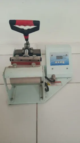 Máquina prensa térmica para estampar caneca