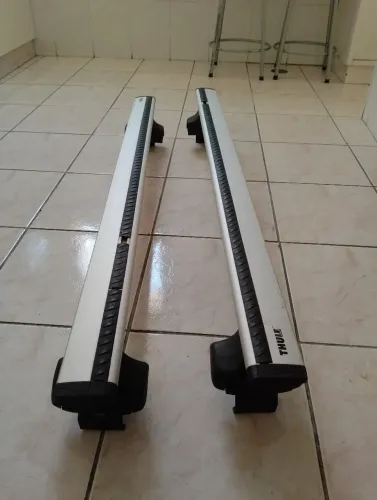 Rack de teto Thule - Nissan Tiida 