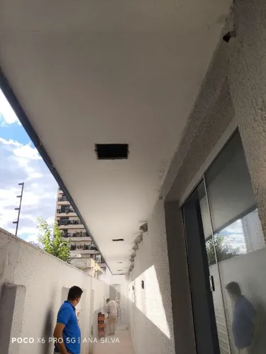 Reparo de forro de gesso e Drywall 