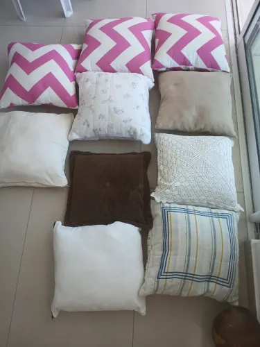   Lote de 10 almofadas decorativas 