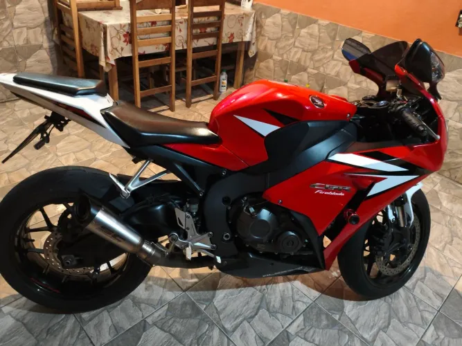 CBR1000rr Fireblade 