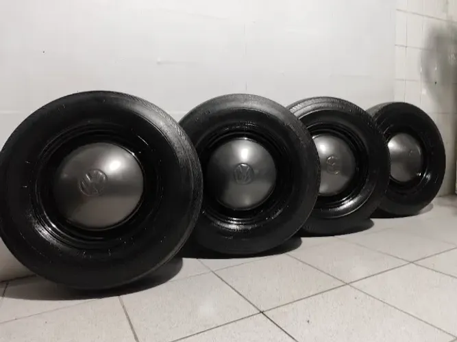 Rodas Kombi 5x205 Corujinha Restauradas Com Pneus Meia Vida