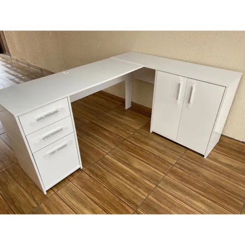 Escrivaninha para computador - entrego hoje